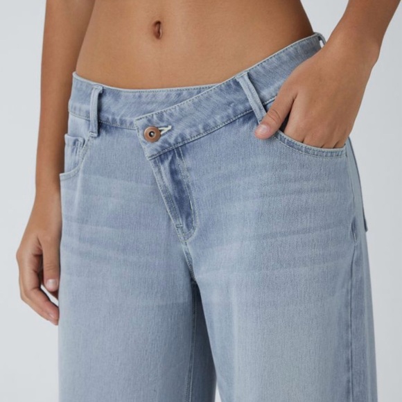 HALARA Sky Blue Flare Jeans - Picture 3 of 8